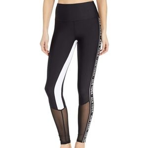 Alo Yoga Trainer Leggings